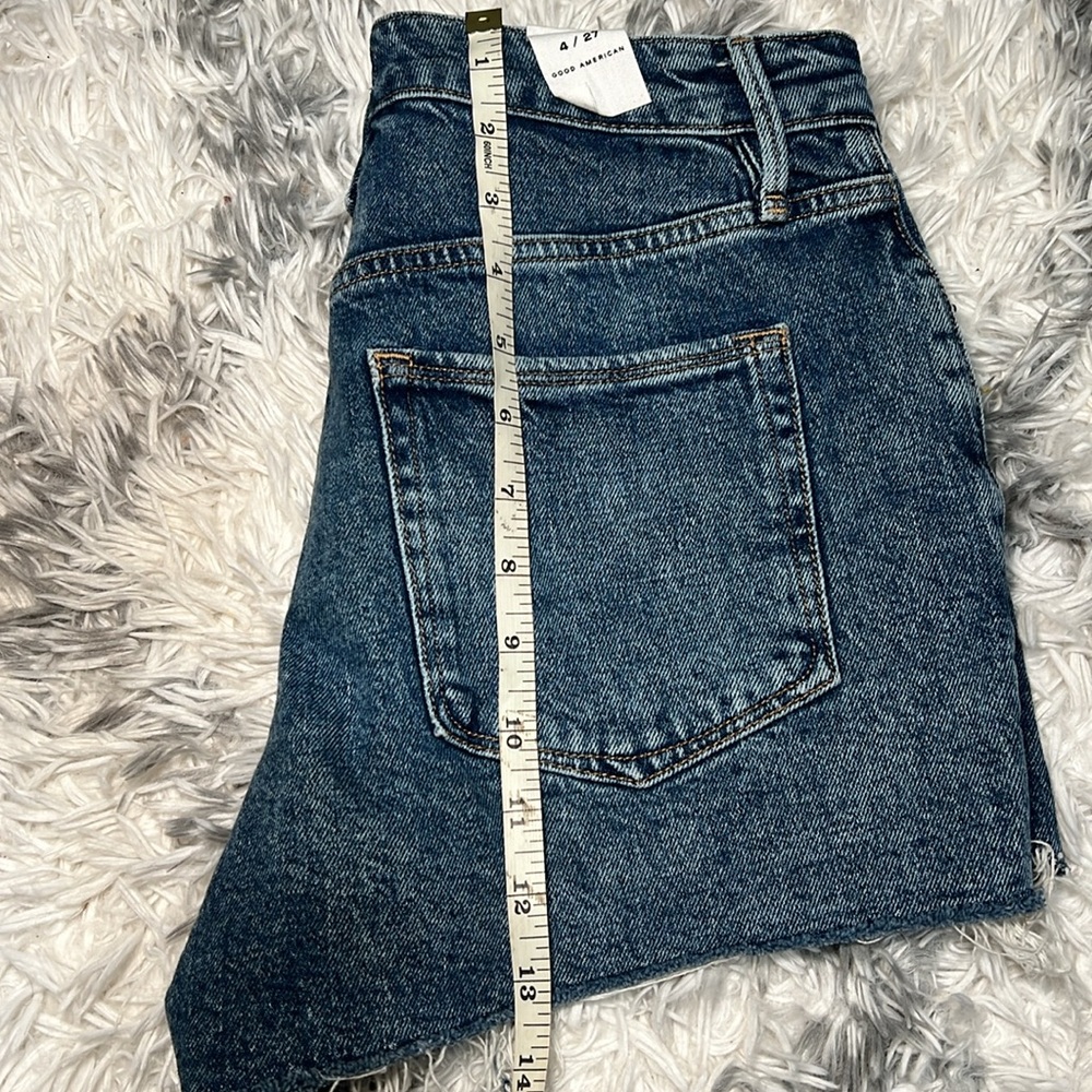 Good American Shorts - Picture 6 of 6